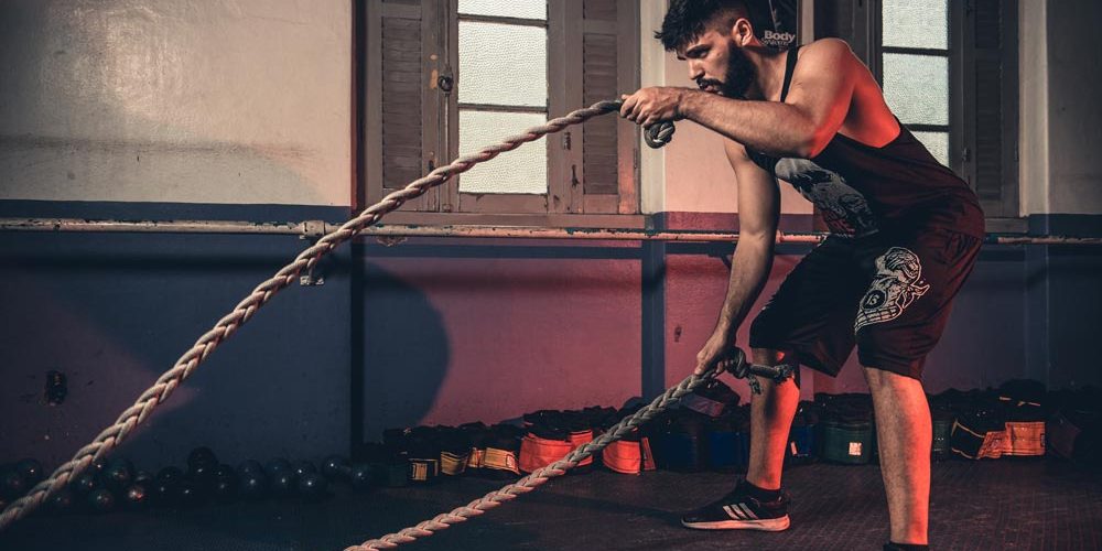 battle ropes techniques by fit gladiator